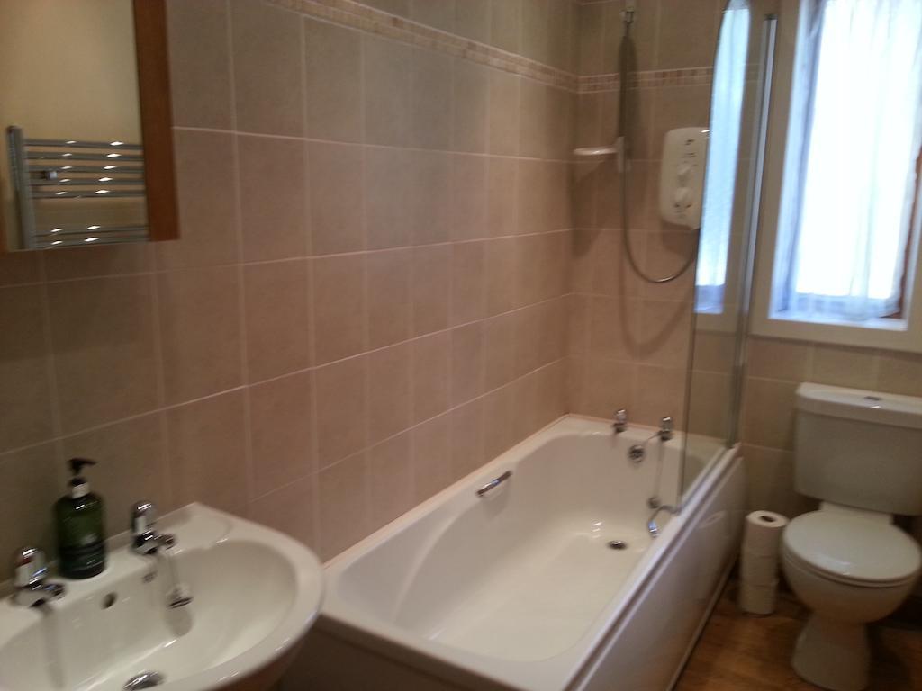 Springwell Cottage Fort William Room photo