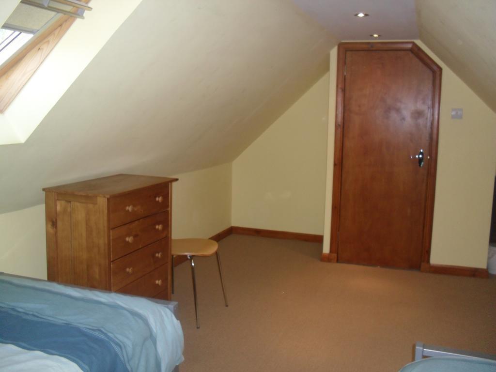 Springwell Cottage Fort William Room photo